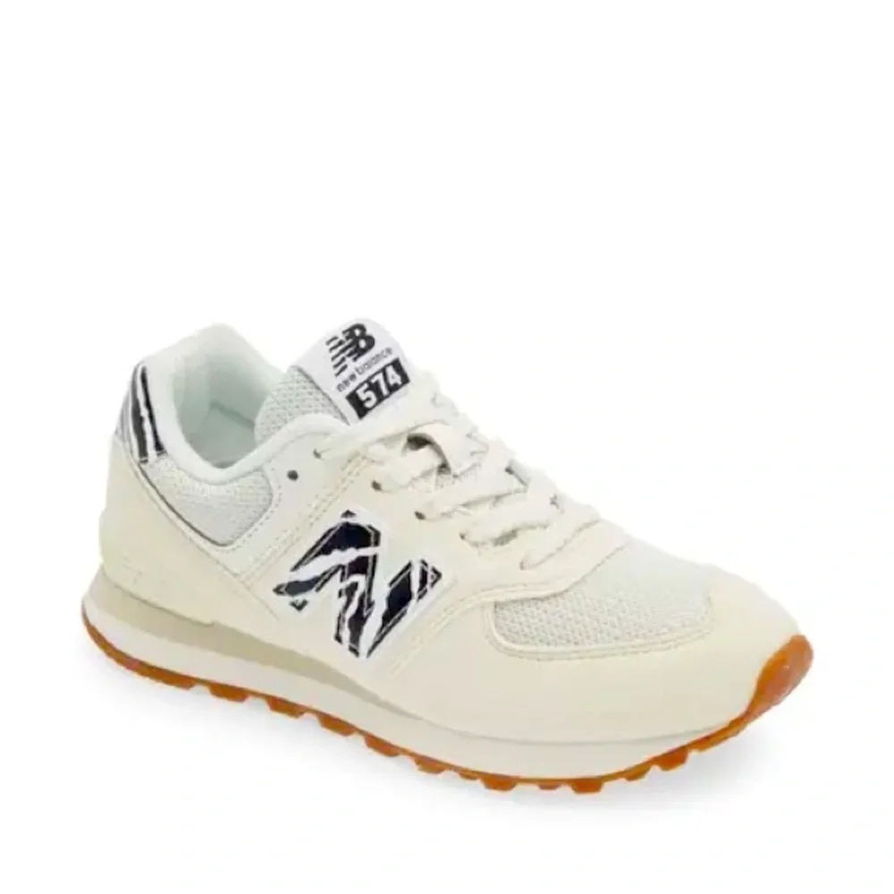 New Balance Girl's Kids 574 V1 70s Racing Lace-up Sneaker